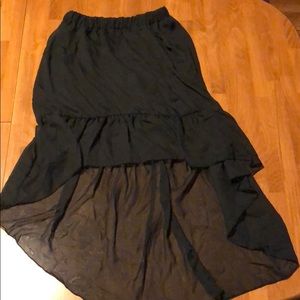 Deb. Black high low shirt. Tags still on.